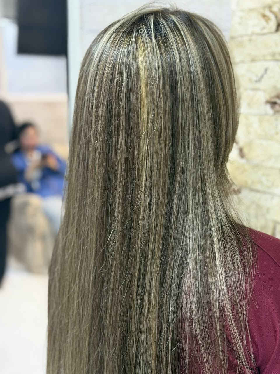 ️
🔥 رجعنالكم بأقوى عروض الصيف 🔥
من صالون الماكيرة زوزة ❤️‍🔥

💄 الصيف وصل… ووقت التغيير الحقيقي بدأ
👑 إطلالة تخليج حديث الكل وأنوثة ما تنسى

💥 عرض الصيف المميز 💥
👭 كل زبونتين… الثالثة مجاناً

━━━━━━━━━━━━━━

🎀 توحيد لون الشعر
• قصير — 10,000 د.ع
• وسط — 15,000 د.ع
• طويل — 20,000 د.ع
⚠️ الطويل جداً غير شامل العرض

🎨 أصباغ الشعر
• قصير — 10,000 د.ع
• وسط — 15,000 د.ع
• طويل — 20,000 د.ع
⚠️ الطويل جداً غير شامل العرض

👩‍🦰✨ صبغ + خصل
• قصير — 25,000 د.ع
• وسط — 35,000 د.ع
• طويل — 50,000 د.ع
⚠️ السلفون غير شامل العرض

👑💖 تسريحات + معالج بروتين
• قصير — 25,000 د.ع
• وسط — 40,000 د.ع
• طويل — 75,000 د.ع
⚠️ الطويل جداً غير شامل العرض

━━━━━━━━━━━━━━

🎁 ويا زوزة… الجمال يبدأ من أول لمسة ✨

💕 دلّلي نفسچ وعيشي إحساس التغيير بإطلالة جديدة ومميزة

⏳ العرض لفترة محدودة والحجز مسبقاً

━━━━━━━━━━━━━━

📍 العنوان:
بغداد الجديدة
قرب أفران الدرويش — مجاور تجهيزات أبو توني
للحجز والاستفسار: ***********
