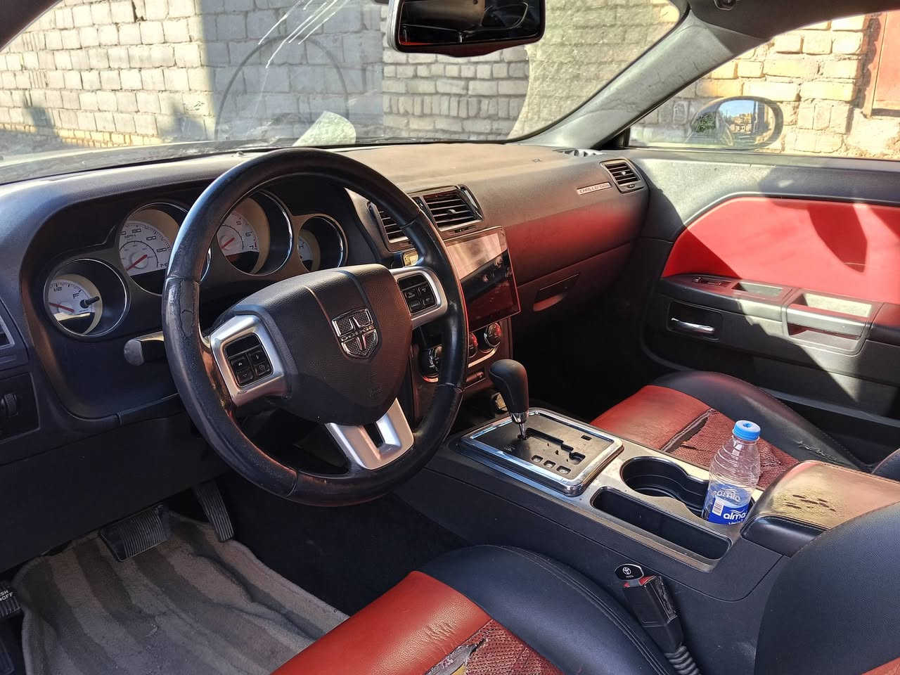 السلام عليكم للبيع جالنجر 2013رقم بغداد مكينة 3600 توني شاده سيارة نضيفه وجاهز العنوان ناصريه مركز الاتصال على الرقم ***********ما متواجد على فيس
