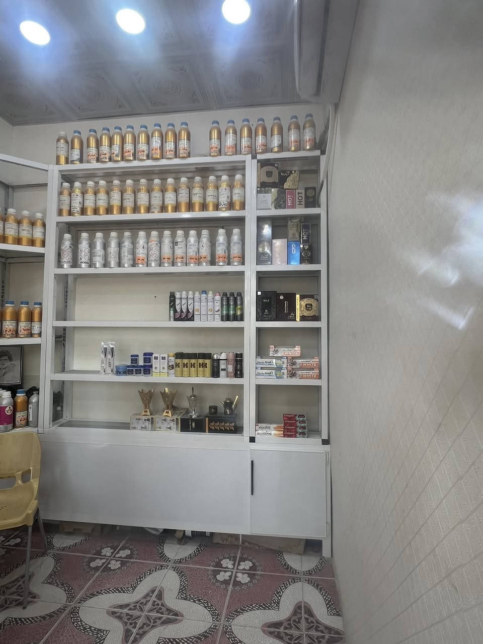 ‏رفوف أم اليوم الارتفاع2متر  والعرض 3متر
‏ سعرهن كلش مناسب ￼ مستعجل على بيع ***********
واتساب الشريحة مفتوحة ￼
