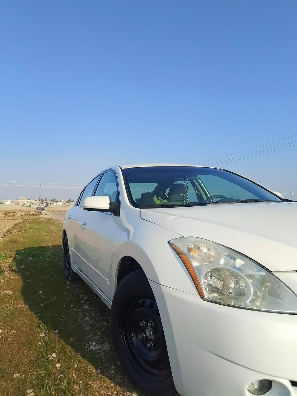 سلام وعليكم 
نيسان التيما 2012 خليجي 
بيها قطعه واحده
سونار مرفق
رقم اربيل
رقم وسنويه جديد 2030
گير محرك بشرط لا صرف لا بخار
115وبي مجال 
مكان سياره خانقين ديالئ 
***********
