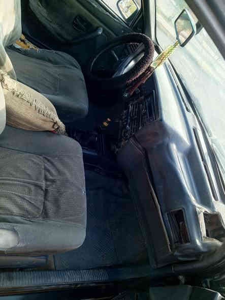 رينو زيتوني موديل 1991محرك19صاحبها الشرعي موجود في الموصل السعر 20ورقه رقم الموبايل ***********
