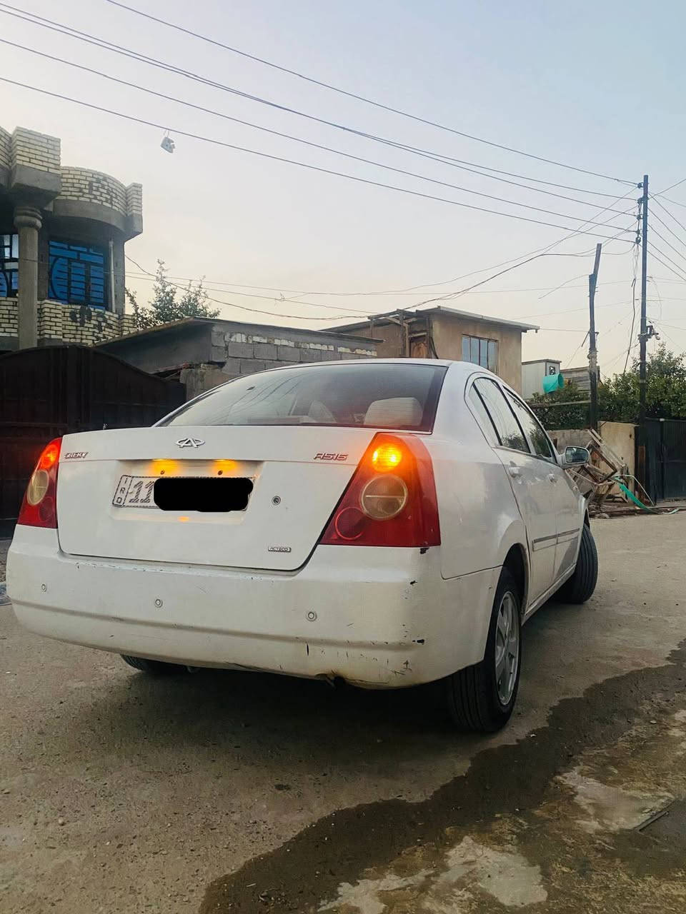 سلام عليكم للبيع A5 موديل 8 رقم بغداد دولي هزه وسنويه جديده بسمنه مصفره من الغرامات
مكينه كير  لاتبخير ولاتنقيص 
ماشيه 172
سياره بلاديه تكمها شواصيها الغودها حوضها كل نضيف وبدون ضربه 
 بيه تكحيلات بالكشر بسيط اثر خياس 
غرفتها نضيفه دوشمه وكاعيات جدد 
تدفئه وتبريد ثلج
 كهربائيات كلها شغاله وبلاديه
 سنتر لك جام اتو يصعد وينزل 
لايت عالي ناصي عدسه كهربائيه بلوجكترات ضبابي
تخم تايرات ودسكات جدد 
السعر 40 بيها مجال للشراي 
مكانها بغداد دوره
الاستفسار على الرقم ***********
