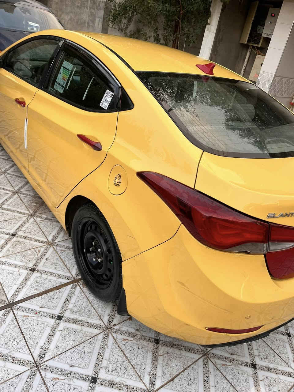 النترا 2015  نص فول مابيها شي كلها شغاليه مكينه كير مكفولات
بيها قطعتين بنيد وجاملوغ الايسر حادثها 
سنويه لحد 28 بسمي
مكاني ديالى بعقوبه 
سعر 108

***********
