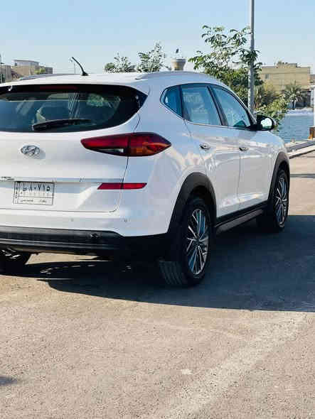 السلام عليكم 
.. توسان ٢٠١٩ خليجي  سعر ١٨٣$ بيه مجال  صبغ بس جنطه وبدون فتح.. ربع بنيد فقط بدون دواخل سياره لايت خمس عدسات كشنات كهرباء.. جلد بقلاوه .. بصمه.

مكان سياره بغداد 

سعر ١٨٣$ بيه مجال بسيط 

رقم ***********
