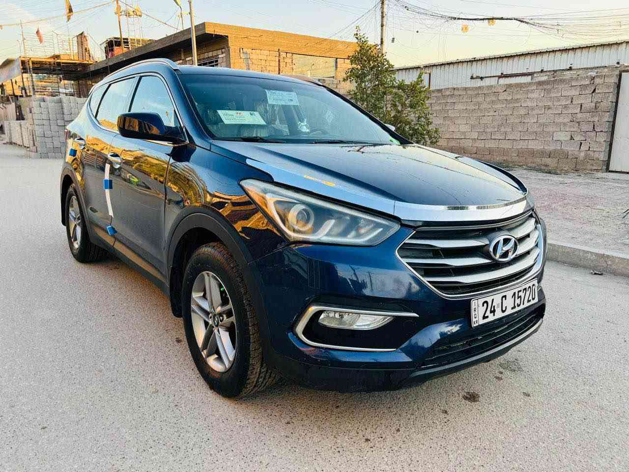 السلام عليكم عندي سنتافيا سبورت موديل 2017 وارد امريكي السيارة بدون قطرة صبغ بيها بارد بالجاملغ الامامي هذه حادثها رقم شمالي بأسمي تريد تحويل تريد وكالة صور السونار مرفقة بالمنشور 
1-شاشة 
2-كامرة دوارة 
3-فور ويل 
4-مكينة 2400 
5-ويل كب 
6-داخل لونين 
7-سبعة راكب 
مكان السيارة بغداد الطوبجي رايدها ب140وبيها مجال بسيط للاستفسار الاتصال *********** بغداد, العراق
