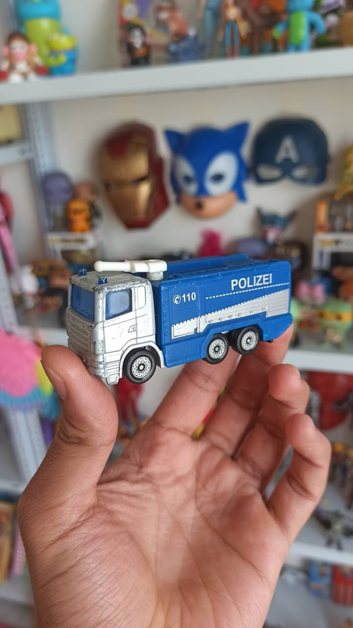 سيارات حديد
القطعه ألف ونص فقط ✅ 

.
.
.
للتواصل واتساب ⬅️ ‏‪0778 253 5013‬‏
