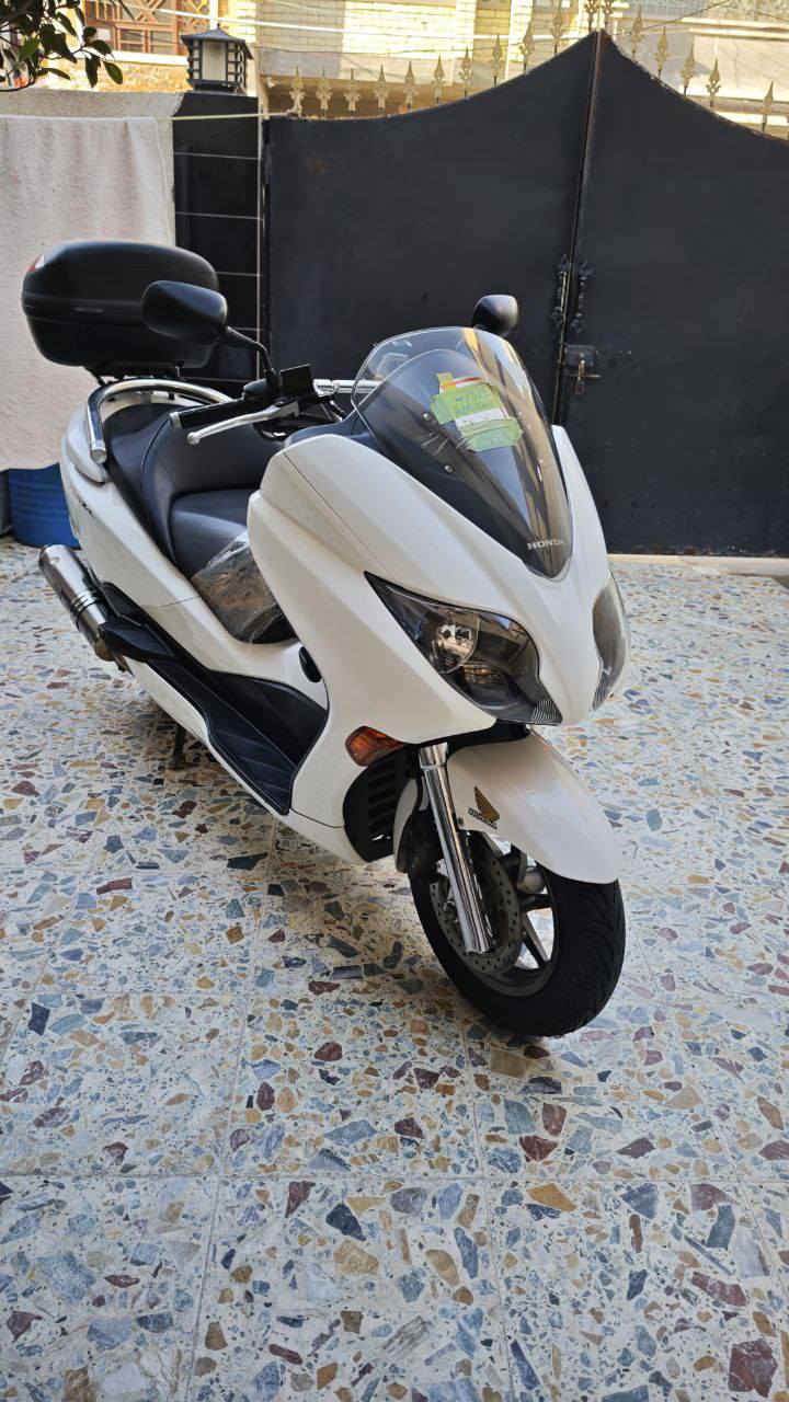 #تـــحفــه_فــنـيـه #رمبه_وكاله
ياالله فورزه MF صفر 10 S7 جديده لوك   نظافة 💯بل 💯  لون مميز ابيض صدفي المواصفات 

7 كير 4 تحويلات +S7   

نظام سبورت +اوتمواتيك  

بصمه +سويج طوارئ 

جنطه يابانيه بلاد 

دبلات نيكل بلاد 

قبق كلجات نيكل بلاد 

تجوه سبايدر نيكل 

حاظن موبايل 📱 

سايد بريك +كلوب جنطه 

ستاند حساس +عدة الشركه  

المسافه المقطوعه 25 الف حقيقي 

الدراجه بحاله الوكاله بعدهه الجناي يتصل ويدلل مكاني بغداد الغزاليه رقم 📱 *********** 

توصيل جميع المحافظات موجود الشماليه والجنوبيه  اخوكم حسام فورزه
