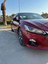 نيسان التما خليجي  خليجي ماكو منه بغداد والي يحب يسئل  والي موجودات كل...