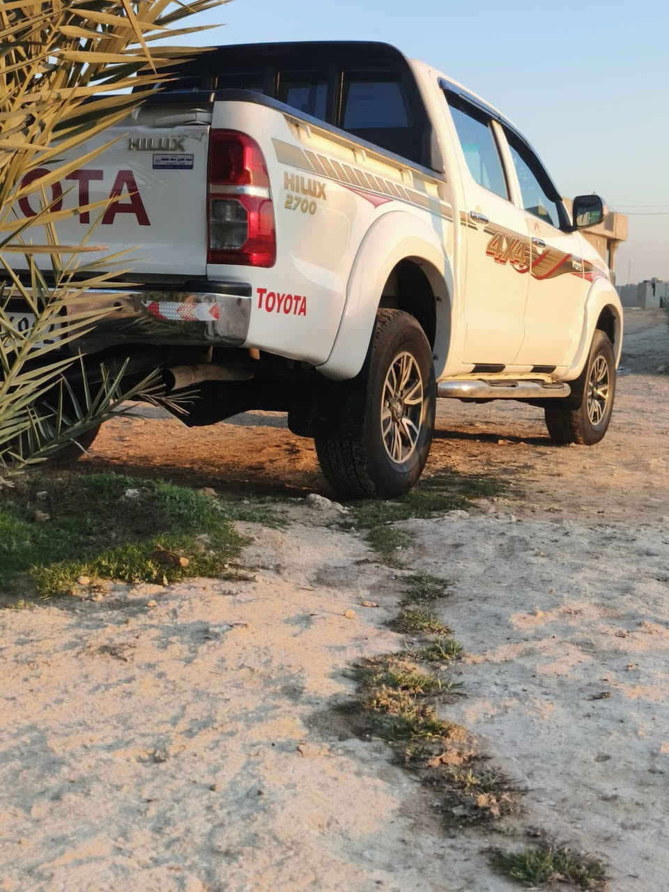 فور ويل  2014  كير عادي شركه سيد نهرو رقم اربيل بسمي شرط الوكاله وتحويل كير  ومحرك وااكسل بشرط  كابون حديث بيه سعر 217  للستفسار عل ***********
