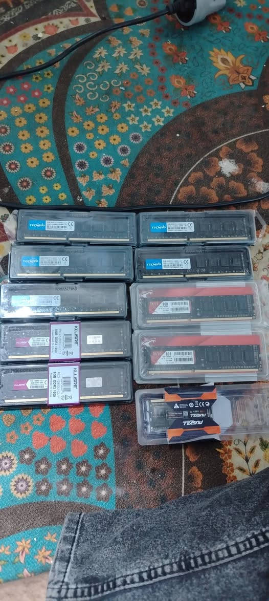 رامات دسكتوب DDR3 عدد 9
ورام لابتوب DDR3 عدد واحد كلة لوك


**إذا كنت صاحب هذا الإعلان وتريد حذفه لأي سبب، رجاءا أرسل رسالة إلى الدعم الفني**