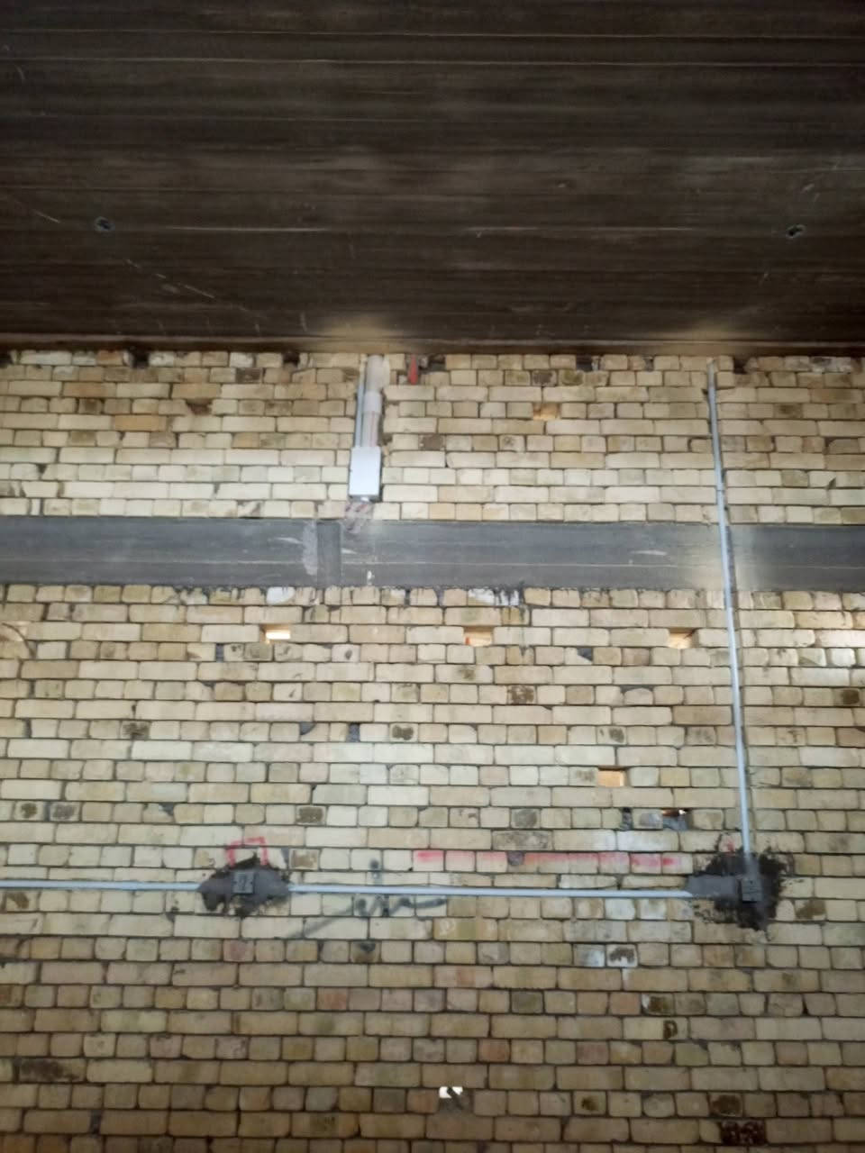 حليم_عبد_علي للتأسيسات الكهربائية ⚡
✨ خبرة – دقة – أمان - سرعه في الأنجاز 

📍 #تأسيس_وتشطيب_كافة_الأعمال_الكهربائية

🏡 منازل - محلات – مزارع – مشاريع

تم بحمد الله حفر وتثبيت بايبات وتسليك دار طابق ارضي مساحه ٢٠٠ م في منطقه الياسمين 

✅ تمديدات داخلية وخارجية

✅ صيانة أعطال

✅ إنارة حديثة – سبوت لايت – مخفية

✅ كاميرات مراقبة و إنذار

📞 للتواصل :‏‪***********‬‏

📍 متواجدون لخدمتكم في كافة المناطق

📣 عملنا باحتراف وضمان وجودة عالية
