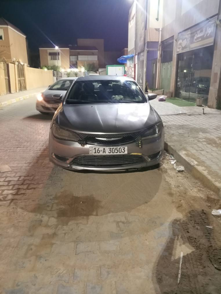 السلام عليكم
كلسلر c200  
محرك 3000 / 6 سلندر 
مواصفات 
بصمه 
تحكم استيرن 
شاشه 
هند بريك بصمه 
نظام تزحلق 
لد خلفي 
لايت زنون 
ويل كب 
حادثها جاملغ وبنيد من جهه الصدر بيها مكانات صبغ ابيع حزززام بس هيه مو حزام 
مكاني النجف
السعر 100 بيع او مراوس
 بيها مجال *********** النجف, العراق
