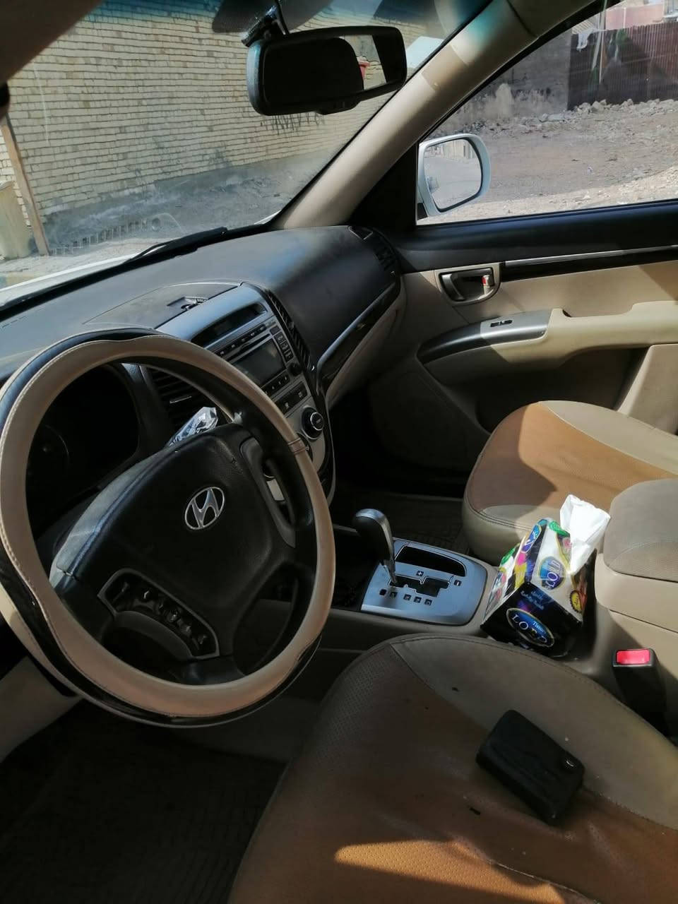 السلام عليكم مكلف بالنشر سنتافيه 2012 شركه عامه مكينه 6 سلندر بغداد بأسمي هزه جديده ورقم جديد مكان بغداد الحسينيه السياره مبدل بيها قماره من البنطه وسونارها موجود السعر 120$ وبيها مجال حك الجيه هاذه رقم صاحب السياره (***********)
