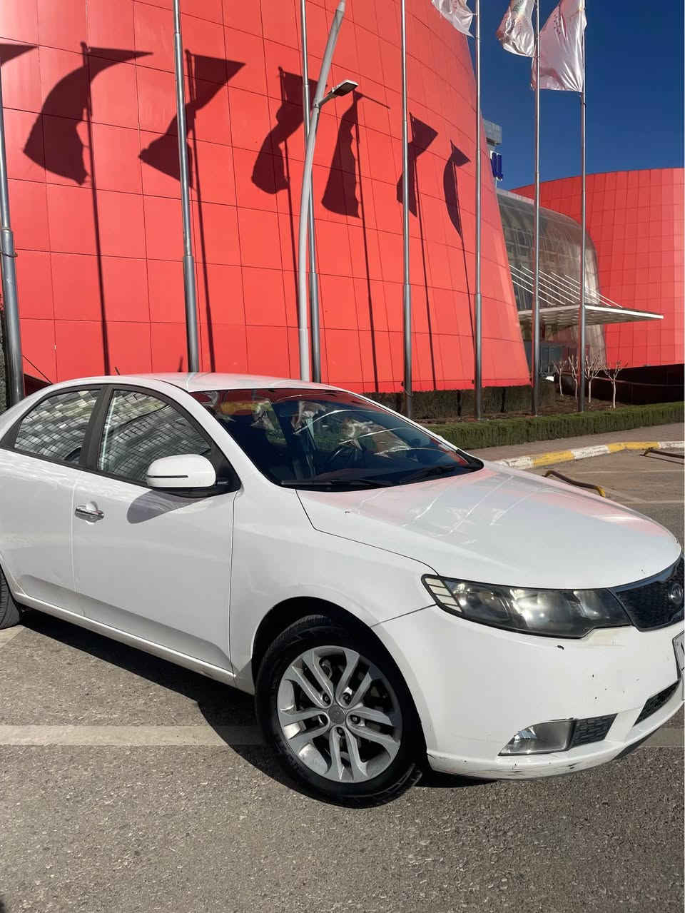 کیا سیراتۆ
سفری شەریکەی سۆران بە یەک دەست لای خۆم بووە
٢٣٠ هەزار ڕۆشتوە سەیارەکە ١ پەڵەی بۆیاخە مواسەفات کامێرا
حاسە
گێڕ ئۆتۆماتیکو عادی
دەسک کڕۆم و ویل کرۆم
سەیارەکە تازە سێرڤس کراوە ڕۆن و هایدرۆلیکی تازەیە هەموو گیانی سەیارەکە بەشەرت بە ناوی خۆمەوەیە
١١٠و مەجالێکی کەم
*********** السليمانية, العراق
