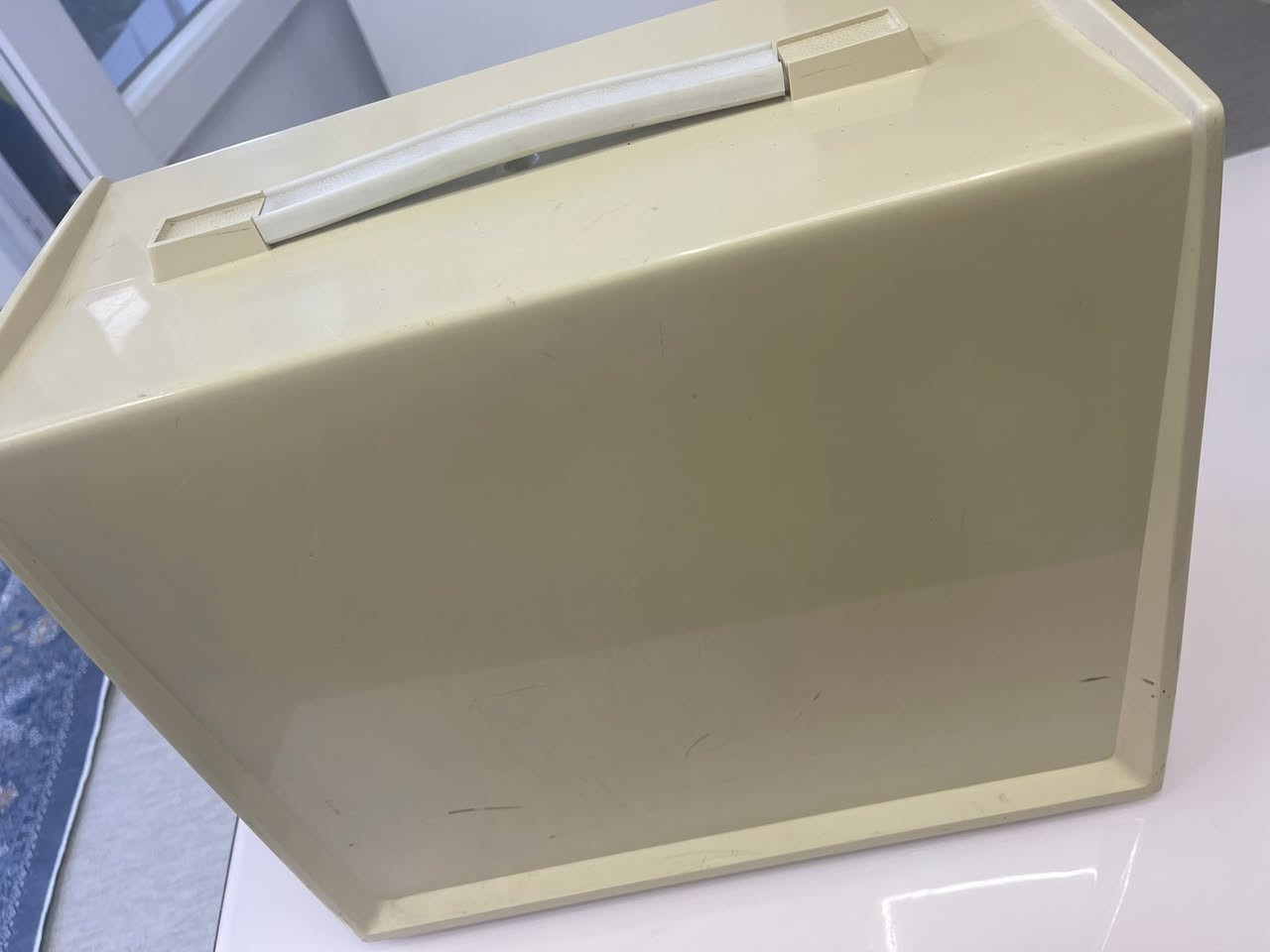 سڵاو
مەکینەی سینگەی بەڕیتانی عەسکەری + جانتا
زۆر توندوتۆڵ و زۆر پاکە و دەنگی نەرمە 
ڕاستە دورمان و ٤ نەخشی زیگزاگی جیاواز
بەضمان ئیشەکات  و بەکارهێنانی عملی و ئاسانە
نرخی تەنها ٩٠ هەزار و معاملەیەکی کەم.
سلێمانی


**إذا كنت صاحب هذا الإعلان وتريد حذفه لأي سبب، رجاءا أرسل رسالة إلى الدعم الفني**