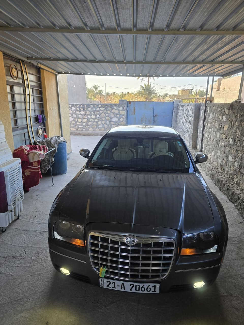 السلام عليكم
 اوباما موديل 8 مصبوغه عام جماليه جاهزه 
 مكفوله من الكلبه والضربه القويه منضومه غاز بيها 
سنويه وهزه ورقم جديد مراوس بسياره عاليه
 وانطي الفرق اقساد كل شهر  5 ورقه 
***********
