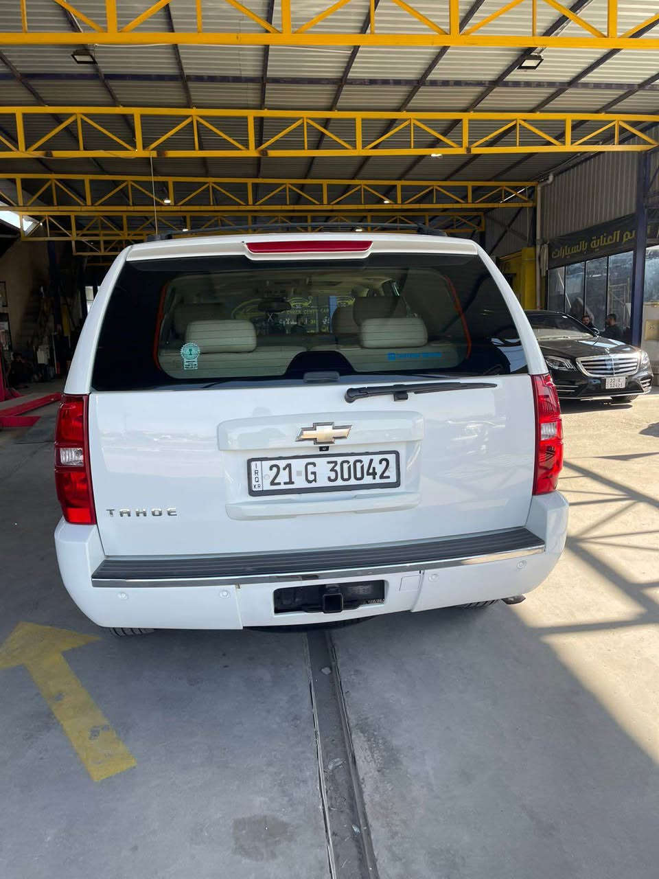 السلام عليكم تاهو خليجي مكفول كفاله عامه فقط باب السائق بي رشه صغيره بدون حادث شرط الفحص السياره نضيفه ونصبتها شوفه عينكم بيها رصعات بالبدي خفيفات كلش ، موديل 2009 ، فوول LTZ , الكير مفتوح ، ماشيه 225 كيلو متر ، كشنات جلد دوشمه جديده ارضيات ومقاعد فول واحد على واحد رقمها سليمانيه , ملاحضه بسيطه الوكاله على المشتري ، السعر
(250) مجالها بسيط كلش  ) رجائاً مو شراي لا تتصل وتتعبني وتتعب روحك ، *********** البصرة, العراق
