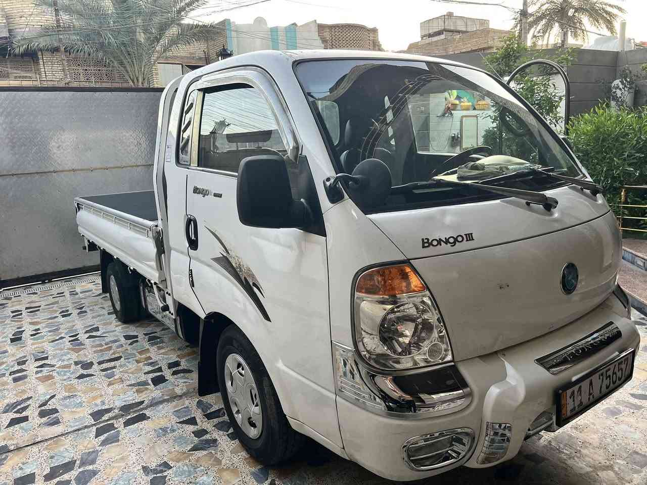 للبيع كيا مديل. 2004. بسمي بغداد دولي.    محرك. 3000 مفتوحً بلاد. جديد كفاله عامه   من ضربه وتبديل. صبغ فقط دوس جوه مال نكاد.  لاتبديل. ولا كص. مكفوله.    كير اكسن حداده شواصي كفاله.  تخم تاير. جاهزه. دواخل وضع الشركه.  مكاني. بغداد.  هـ.  ***********.   السعر اتصل وتدلل.  بغداد م الصدر.     87.  ورقه وبيها مجال
