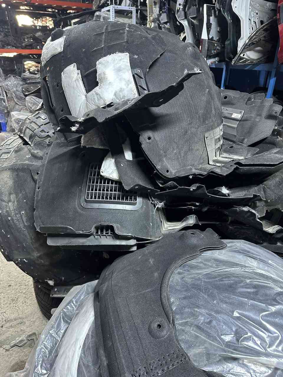 قطع غيار جينيسزز وارد امريكي ***********
