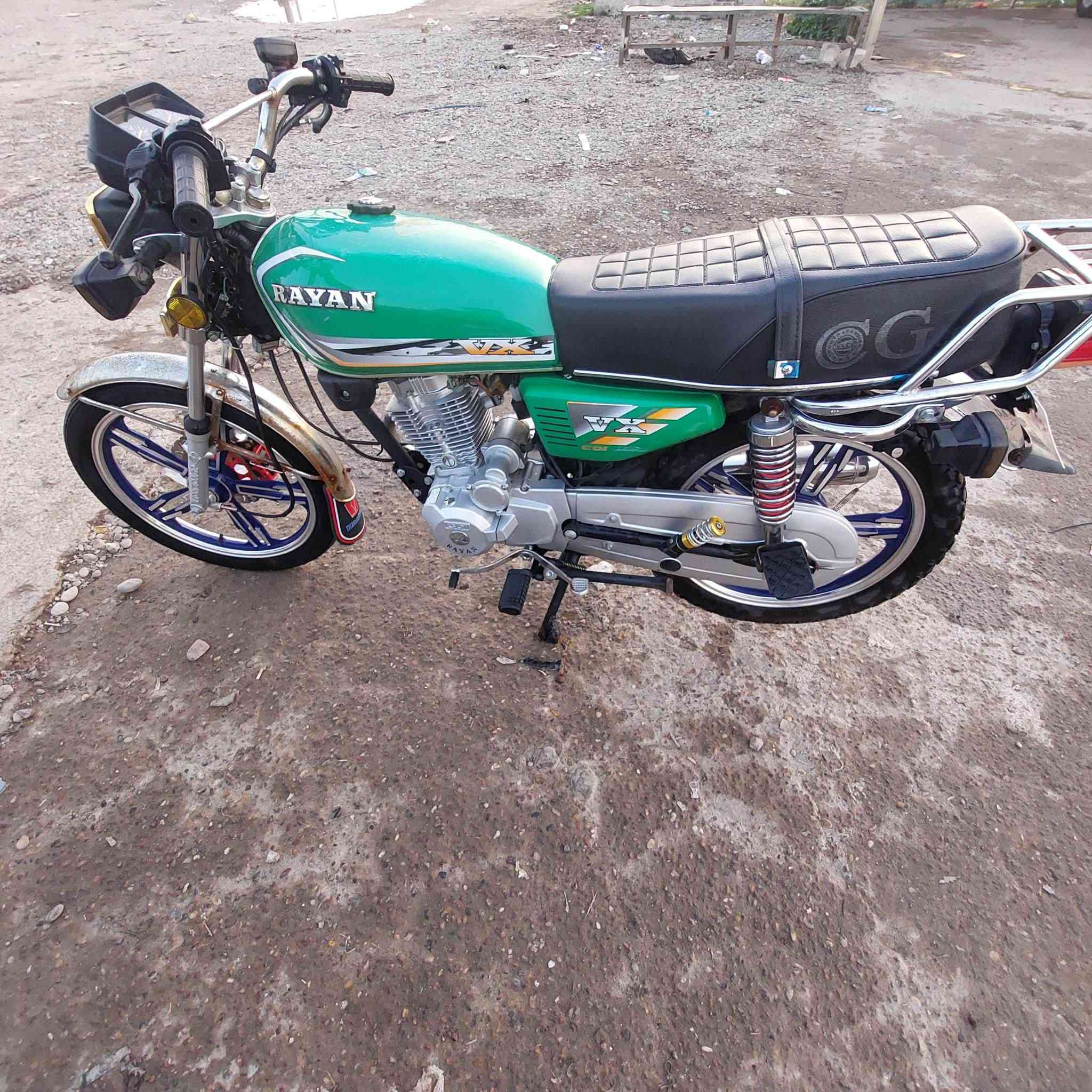 اسلام عليكم دراجه للبيع موديل ٢٠٢٣ جديد محرك شرط وجديد ستخدام شخصي الدراجه حلوه ونظيفه السعر ٥٥٠ وبي مجال قليل للاتصال ***********
