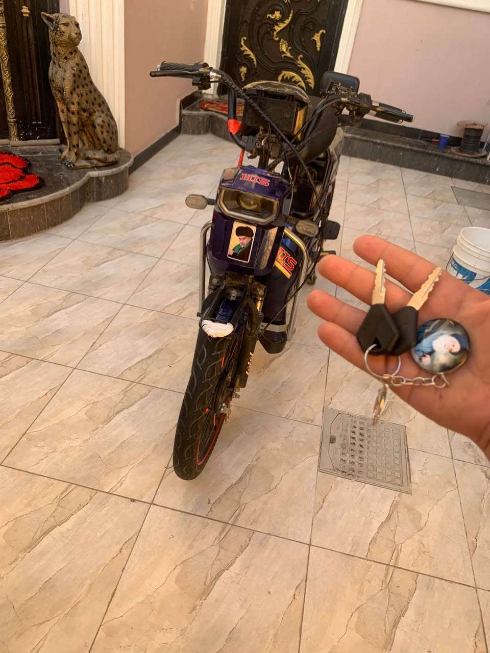 دراجة شحن ماركة HIS نظيفه كلشي شغال بيها مجرد  بطارياتها تعبانه ابيعها جوه السوك ب 90 الف قفل مكاني بصره قضاء شط العرب واتساب *********** البصرة, العراق
