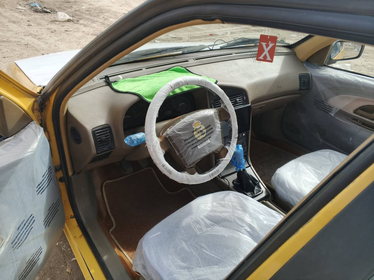 بيجو اكد 2015 مصفره هيئه وغرامات سنويه لل 2030 مكينه كير حداديه كله جديد تدفه تبريد كهربائية كله شخال مكفوله من الضربه السياره بوضع الشركه للستفسار ***********
