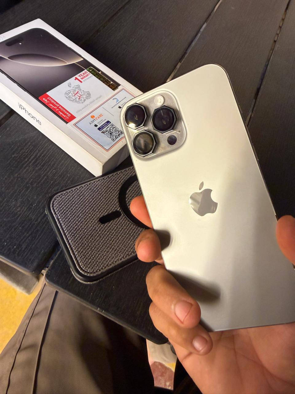 16 برو ماكس جديد مثل ماموضح مكان بابل سعر مناسب وبيع مستعجل‬‭0783 862 4980‬
