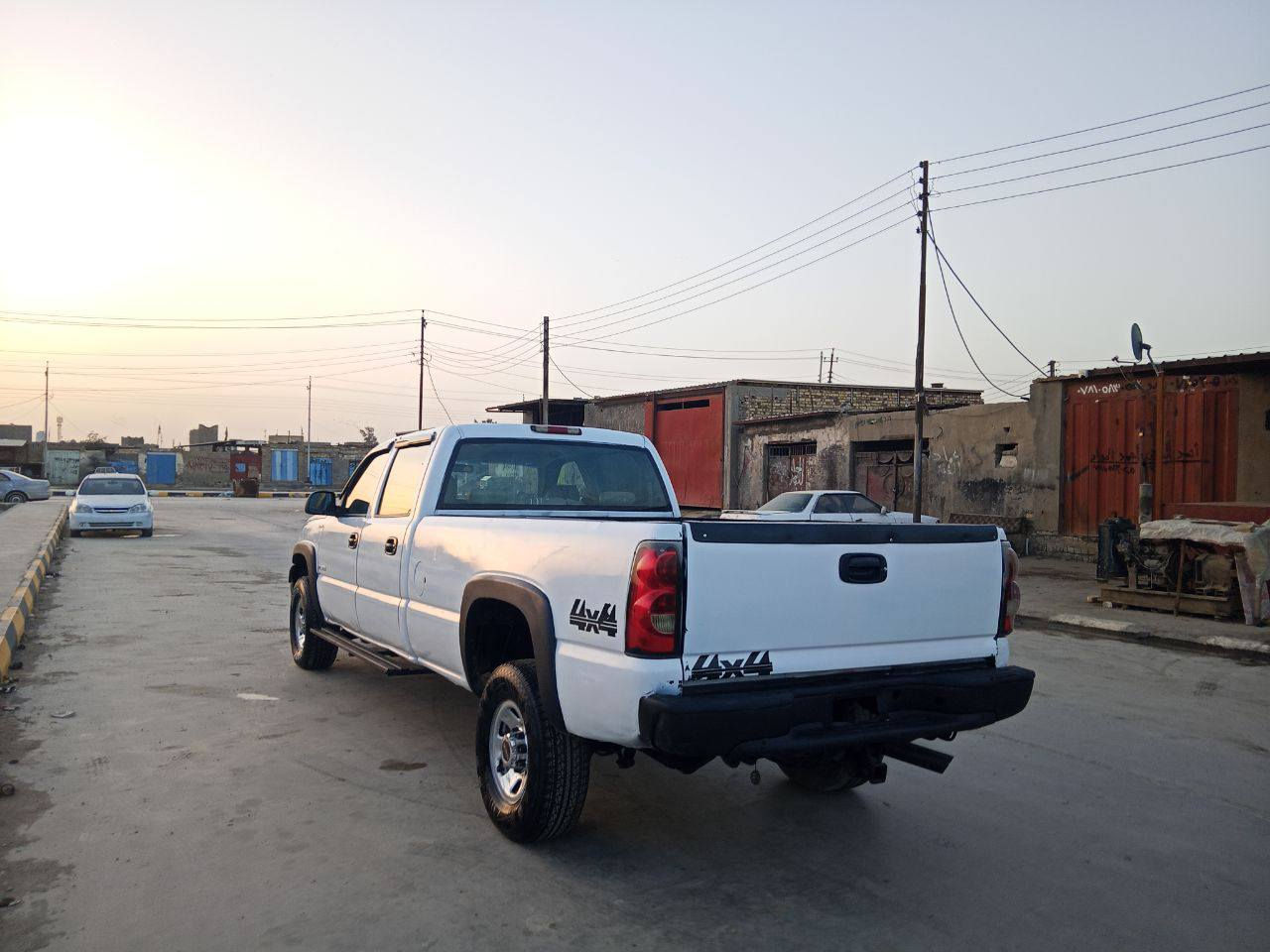 للبيع سلفادور فحل 8براغي  / مزاد وزارة الداخليه موديل 2006  بيه كتاب مزايدة تمشي بيه وين ماتريد سيارة جاهزة گير محرك    اسويلك وكالة ام الباركود   السعر 48 وبيه مجال  المكان ذي قار الرفاعي ***********
