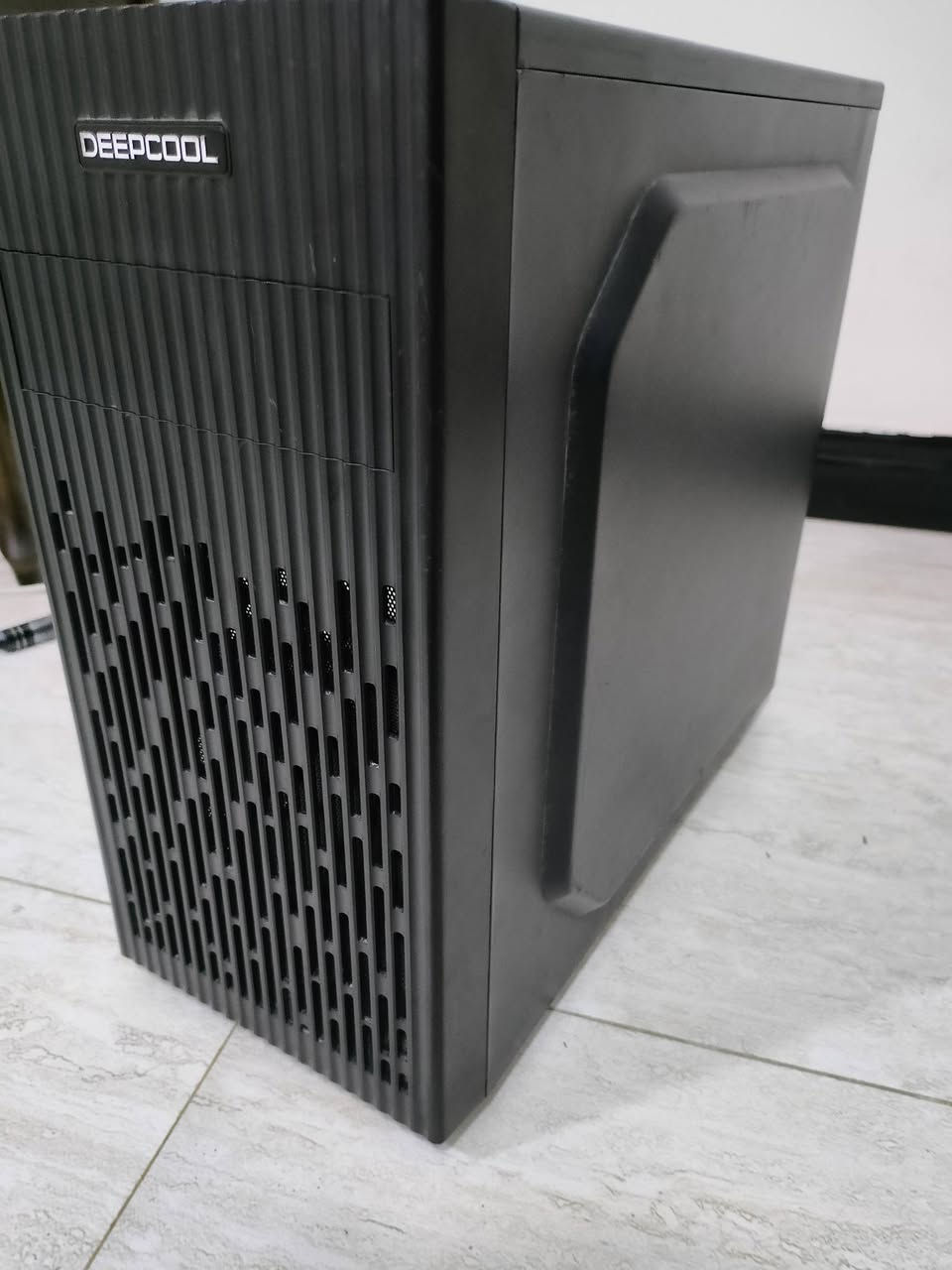 Pc للبيع
PC gaming 
CPU : i5 -7400 
GPU: GTX 1650 ZOTAC GAMING 
RAM: 8GB DDR4  2400mHz Ballistix
SSD WESTERN DIGITAL 240 GB
POWER X Factor 600w
Motherboard: GIGABYTE H110M-S2PT
CASE: DEEPCOOL 
السعر 360 الف دينار عراقي
ماعندي توصيل
مكاني بغداد البنوك
الشراي خاص ويدلل علينا


**إذا كنت صاحب هذا الإعلان وتريد حذفه لأي سبب، رجاءا أرسل رسالة إلى الدعم الفني**