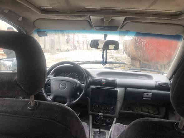 سلام عليكم 
استره للبيع موديل ٩٤
توماتيك طخم تاير جديد
صدر امامي خلفي جديد
رقم بغداد بسمي سياره جاهزه من كلشي
السعر ٤٥$ًرقم الموبايل ***********
