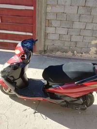 دراجه سكنز للبيع سعرها 350 07727309804