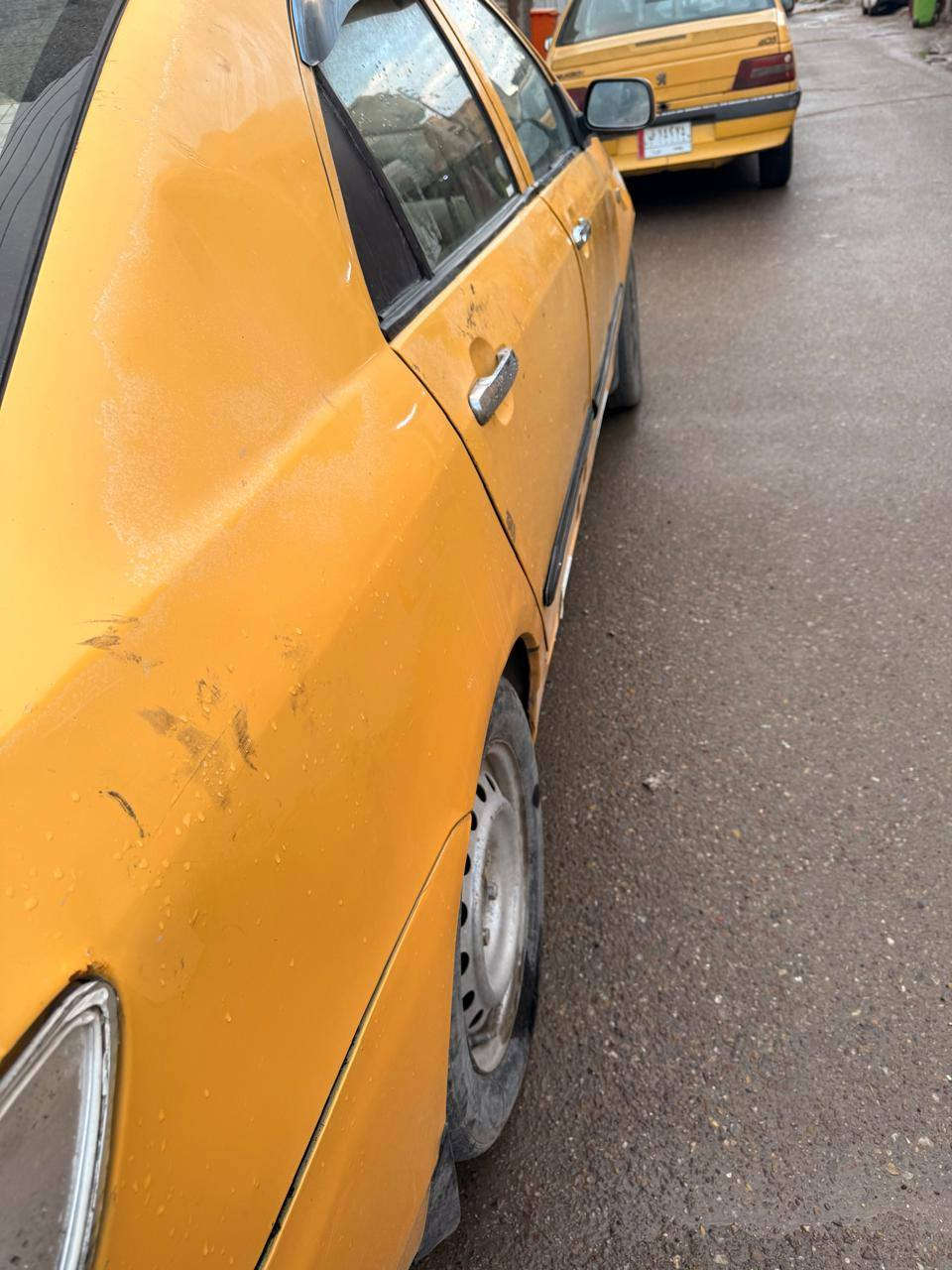 السلام عليكم بي وايدي 2011السياره كلشي مبيها ومسجله ب اسم ابنيه للاستفسار***********
