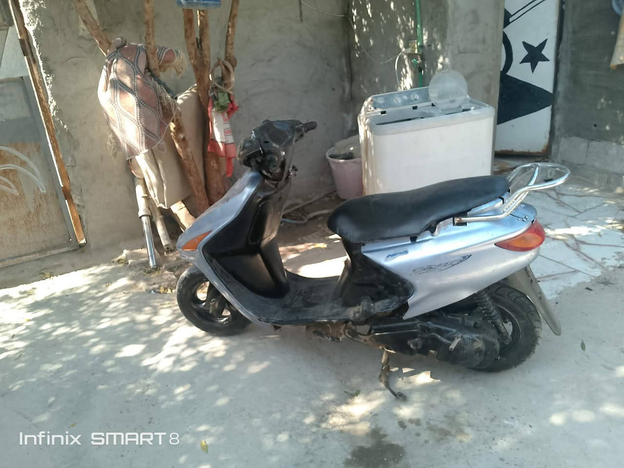 سلام عليكم فراشة للبيع كاملة مبية اي خلل السعر225
مكاني جبلة ورة مستشفى الامام علي 
***********
