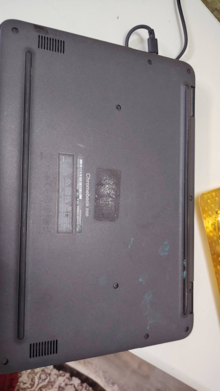 سلام عليكم لابتوب جديد شتريته ١٥٠ اريده ١٠٠ عنوان بصره حيانيه ***********
