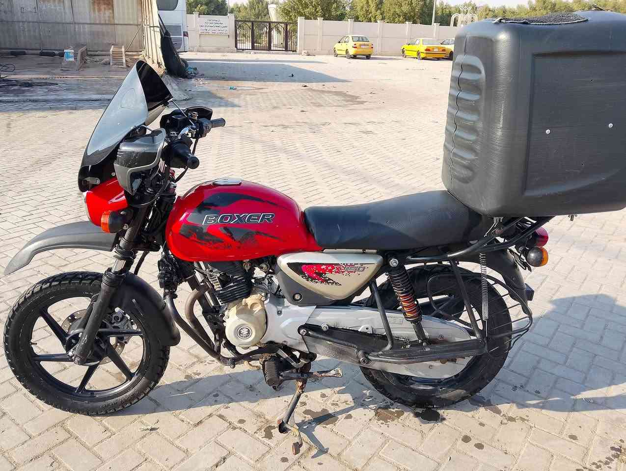 سلام عليكم مرخصه المدير الكروب دراجه بوكسر موديل 2021 نضيفه مامتعوبه اوراق أصولي شرط اترقيم سعر مليون و 100 وبيه مجال بصيط مكاني بغداد ***********
