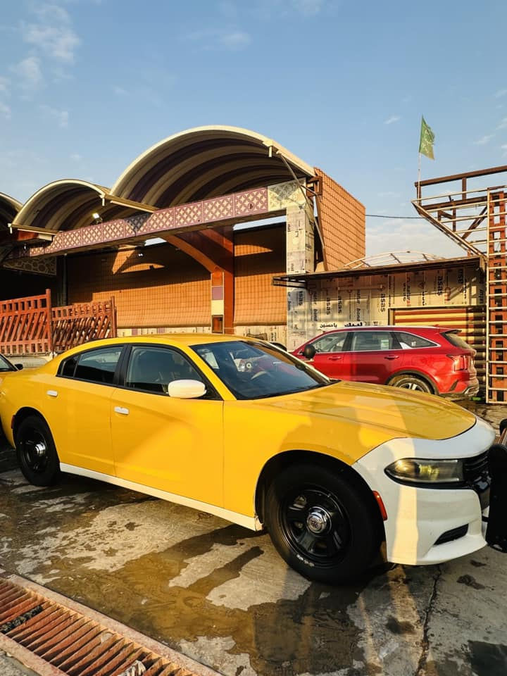 السلام عليكم جارجر بوليسي للبيع 19 اصل ميكنه 3600 رقم انبار بسمي ضررها جاملغ امامي فقط جهت العبري بدون دواخل السعر اب 210 وبيها مجال للستفسار ***********
