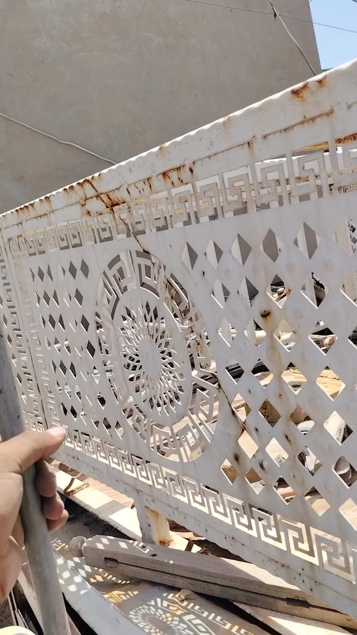 السلام عليكم محجر للبيع مال سيارة بيكم  هذا رقمي ***********
