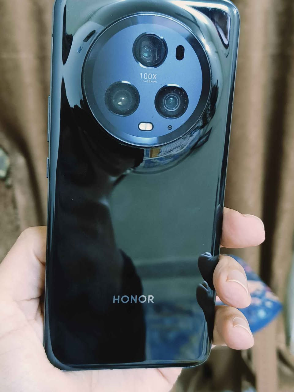 للبيع هونر ماجك 5 برو النسخة الصينية ذاكرة 512
رام 16 معالج سناب دراكون 8 الجيل الثاني
جهاز نظيف مامفتوح بدون ملحقات السعر 495 الف قفل يوجد توصيل كركوك, العراق


**إذا كنت صاحب هذا الإعلان وتريد حذفه لأي سبب، رجاءا أرسل رسالة إلى الدعم الفني**