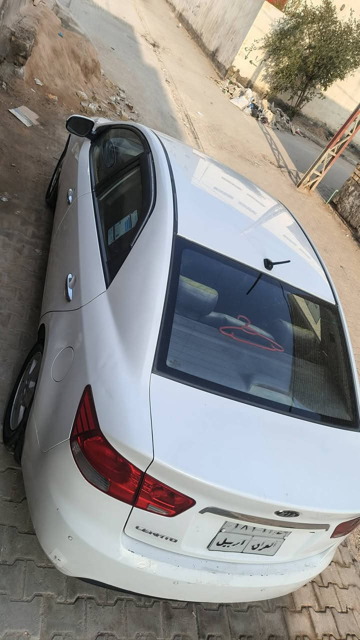سيراتو 2011 رقم أربيل مكفوله لون أبيض سعر خاص 
مكان النجف قضاء المشخاب 
اتصال على أرقام
***********
***********
