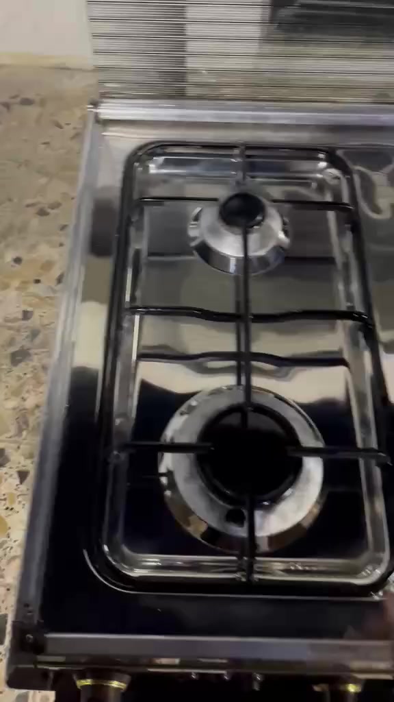 طباخ كريازي مصري نضام بوري قياسه 60 في 90
سيبات ثقيل افران منفصله.  قطعه نادره
السعر 280      العنوان بغداد 
رقم الهاتف *********** وبي واتساب
