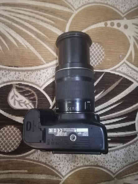متوفر كاميرا.  canon  70d
زوم 18_135
نظافة 95٪
شاحنة +بطاريتين
فقط بيها ضربه بسيطة بالشاشه الأمامية ماماثرة
السعر 500 وبيها مجال 
 الكامرا اجتني هدية استخدام شخصي
للاستفسار ***********
مكاني ذي قار
