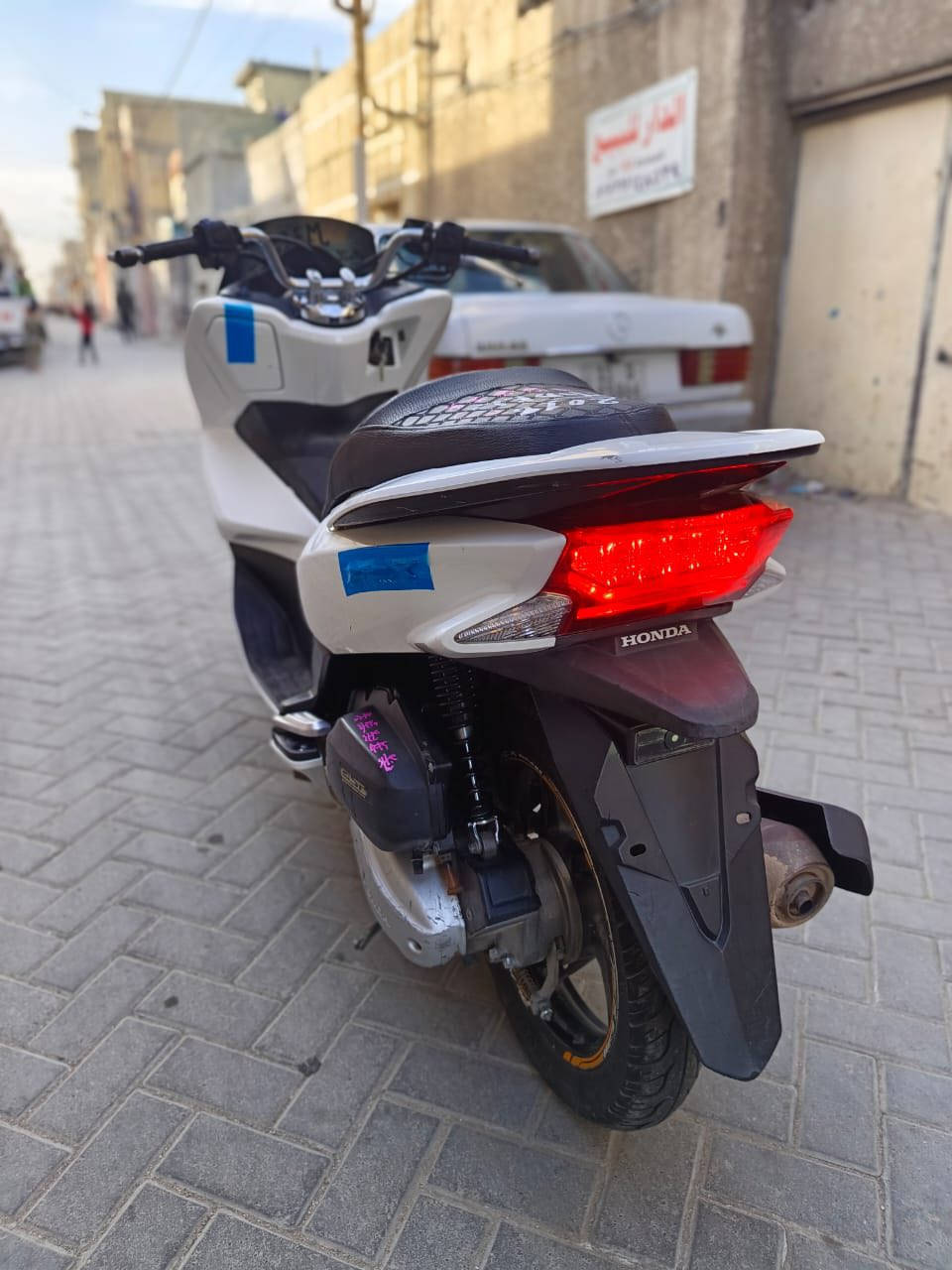 سلام عليكم بيس اكس جيل الثاني ياباني مكينه150 ماشيه28حساسات كهربيات كله شغاله شلعه معدل شك الكاع سعر1650 عنوان بغداد مدينه الصدر رقمي.***********
