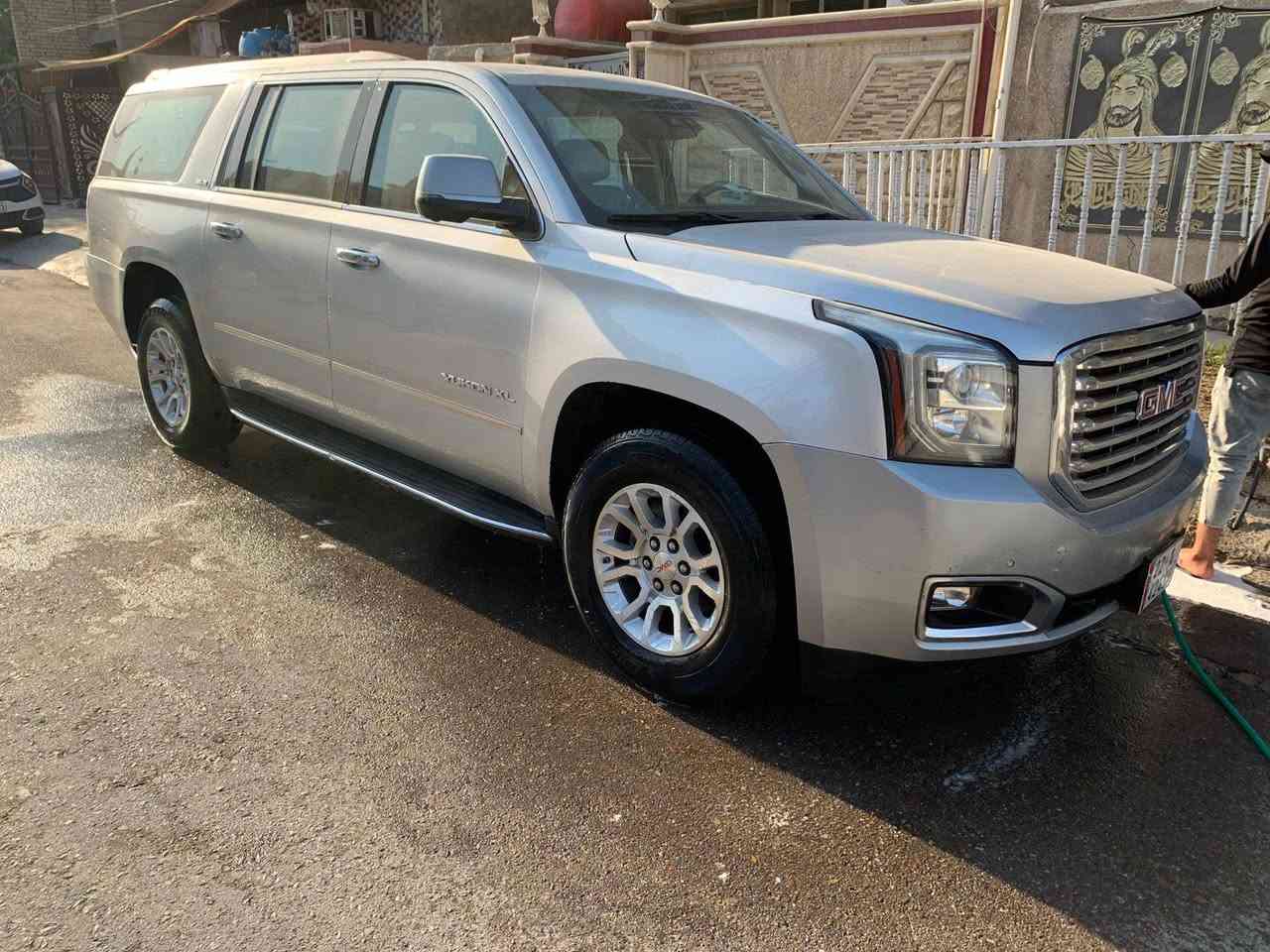 السلام عليكم جمسي يوكن مديل 2015 خليجي طبله جاهزه للشغل رقم اربيل أجره هزه جديده بيهه جاملغ خلفي صفحه سايق بارد ول باب مصبوغ بس ول باقي مكفول سعر 275 مكاني بغداد جميله ***********
