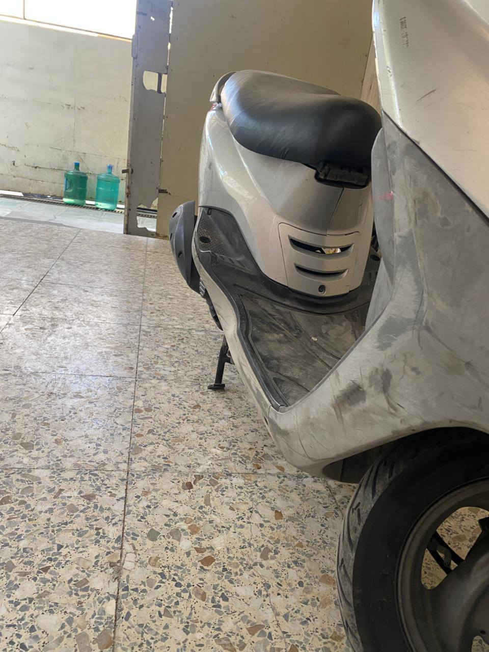 سلام عليكم دراجه بريز شهر من نزلته من حاويه محتاج جاي بيع  عنوان مدينه الصدر سعر 900 بيه مجال رقم موبايل ***********
