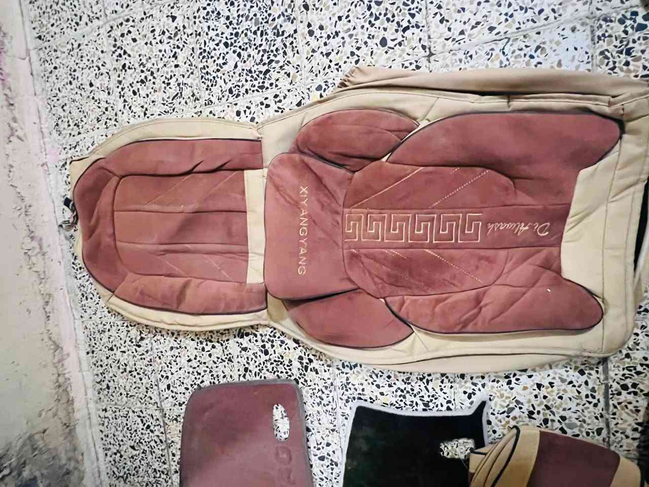 السلام عليكم فرشه دشبول و دوشمه توسان ويرهمن سبورتج السعر٣٥ كلهن مكان بغداد مدينه صدر ***********
