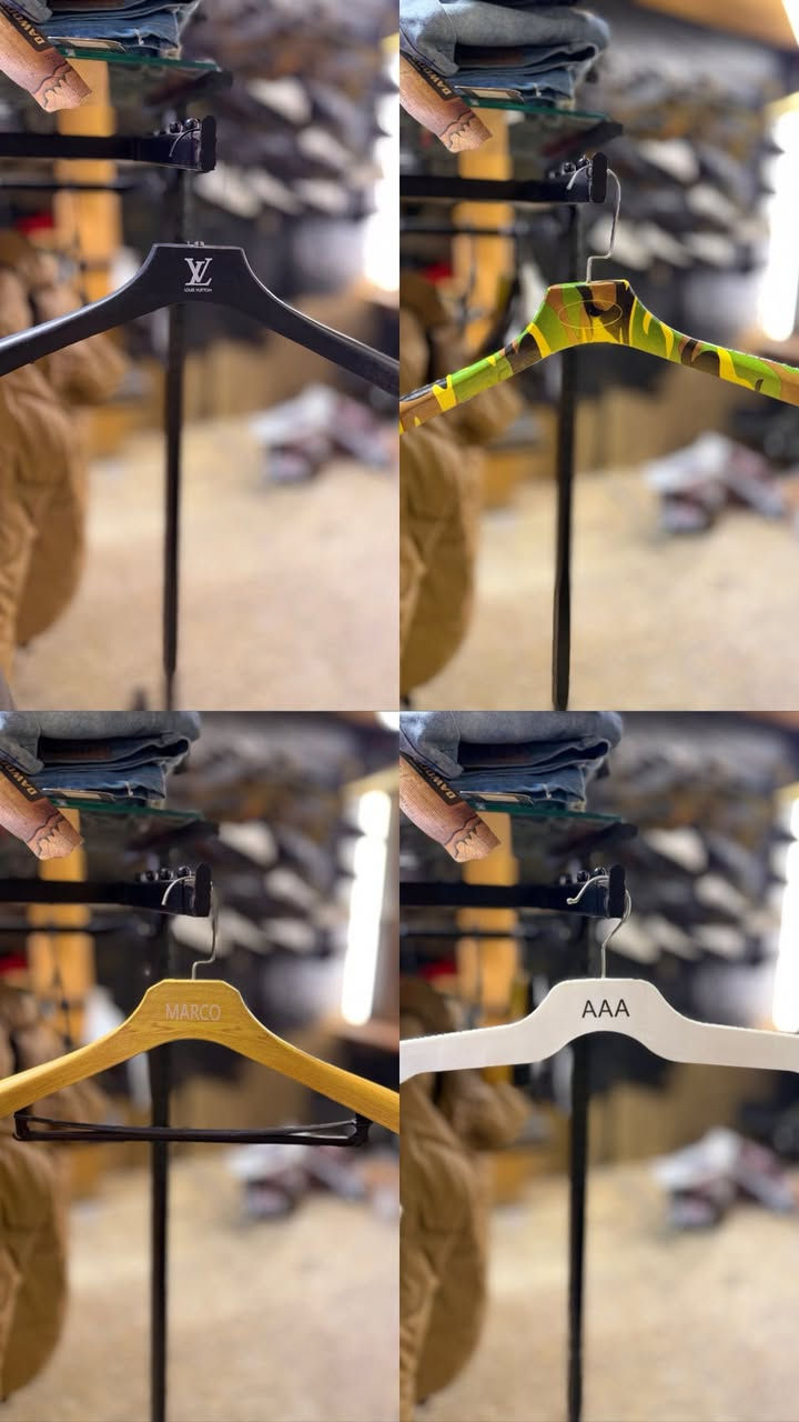 السلام عليكم. ملكانات عدد2 نظيفات بسعر مناسب. + تعاليك 225 قطعه كلهم ماركات  استاند عرض عدد3.   ملكان نص عدد6 و استاند أحذية عدد28 بسعر جداً مناسب. الاستفسار ***********
