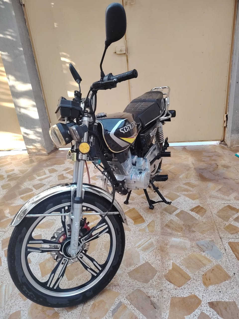 سيفان سونك وضع شركه موديل 24
 #تراي وين من تريد السعر 700 وبي مجال شي قليل 
تواصل 
***********
الموشراي لايخابر
