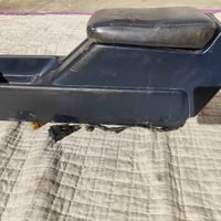 فرس سيدان ارنب نضيف للاتصال 07719906519