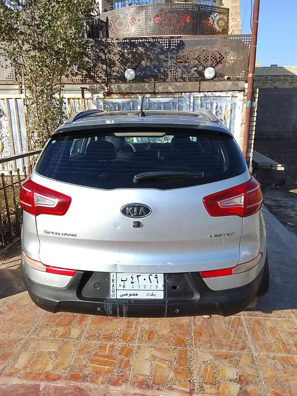 سبورتج خليجي 2011
فول اوتوماتيك 
محرك 2000
بدون نقص 
السعر 12000$
***********
