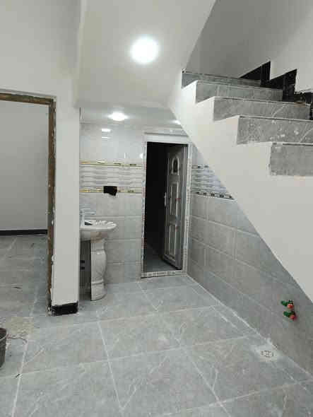 ♦️يعلن مكتب عقارات المسار
***********
عن دار للبيع 🏚️ طابق ونص
في شط العرب باب االهوى 
♦️المساحة 100
♦️بناء درجة أولى بلوك 
♦️يحتوي البيت ع 3 غرف + صاله +مطبخ + مطبخ طابق الثاني+ دوانيه + حمامات داخليه وخارجيه+ حمامات في الطابق الثاني 

♦️السعر 62 وبي مجال
للاستفسار اكثر اتصل  
***********
نستقبل عروضكم دور سكينه وقطع اراضي في شط العرب فقط
